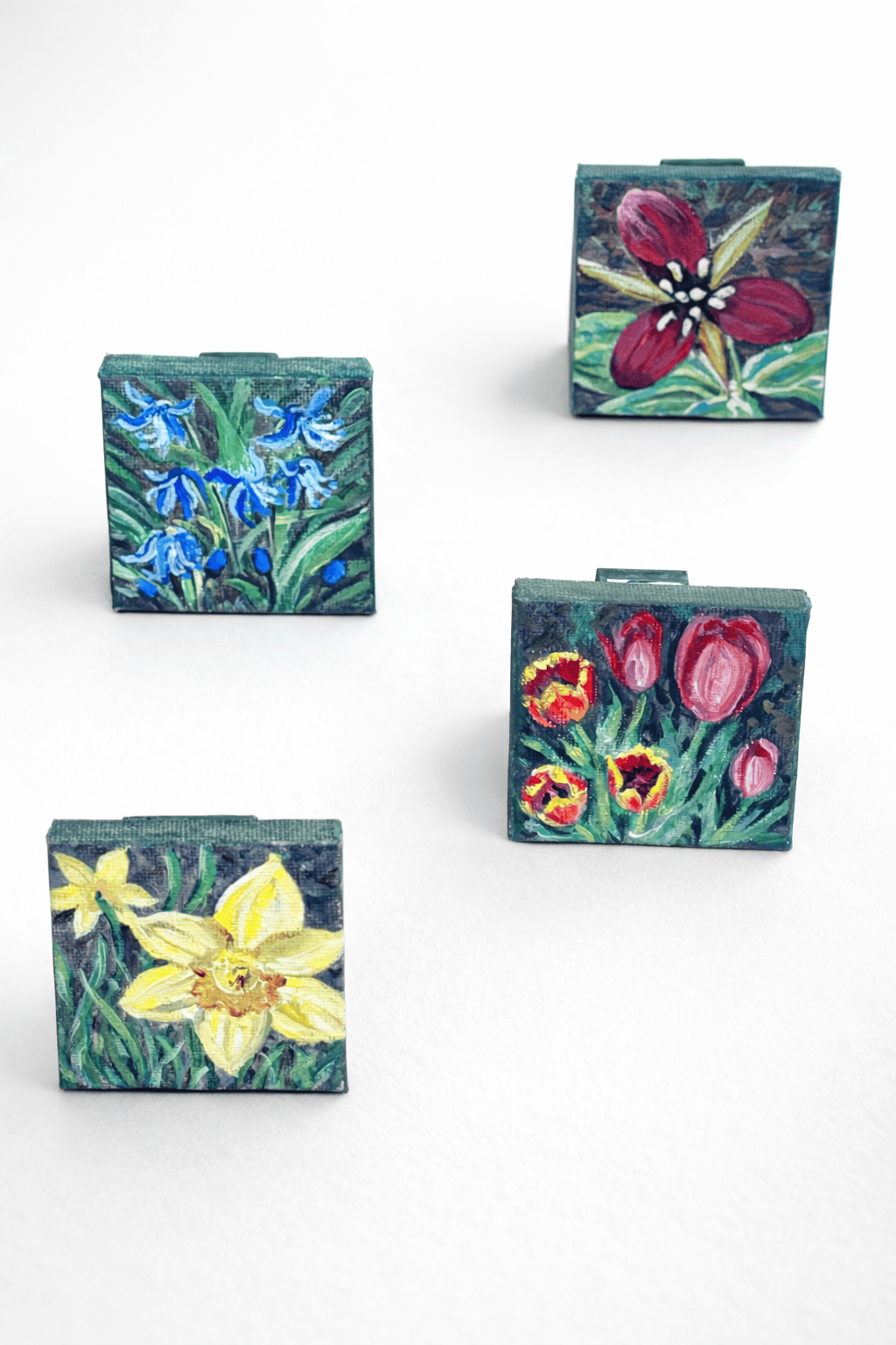 2x2 inch Mini Acrylic Paintings with green stand: Spring Flowers
