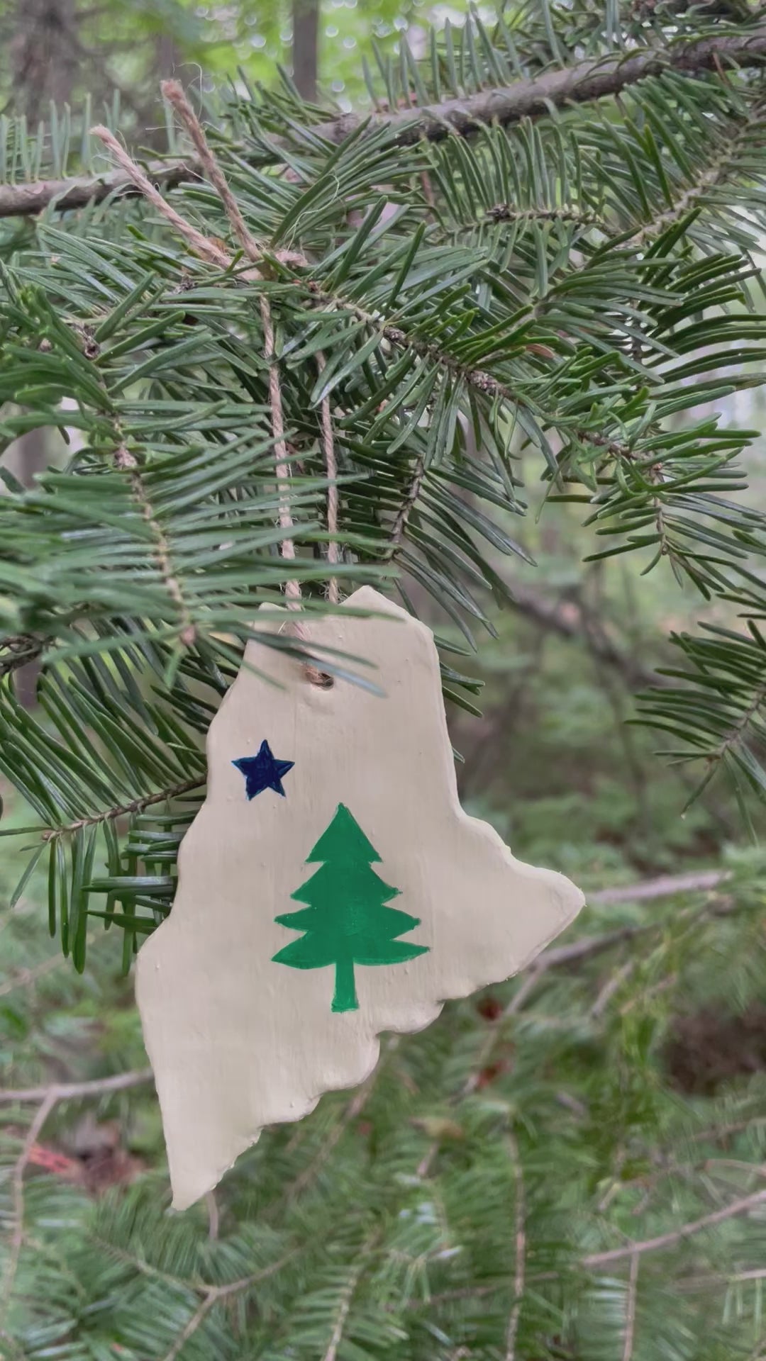 video of 1901 maine flag ornament